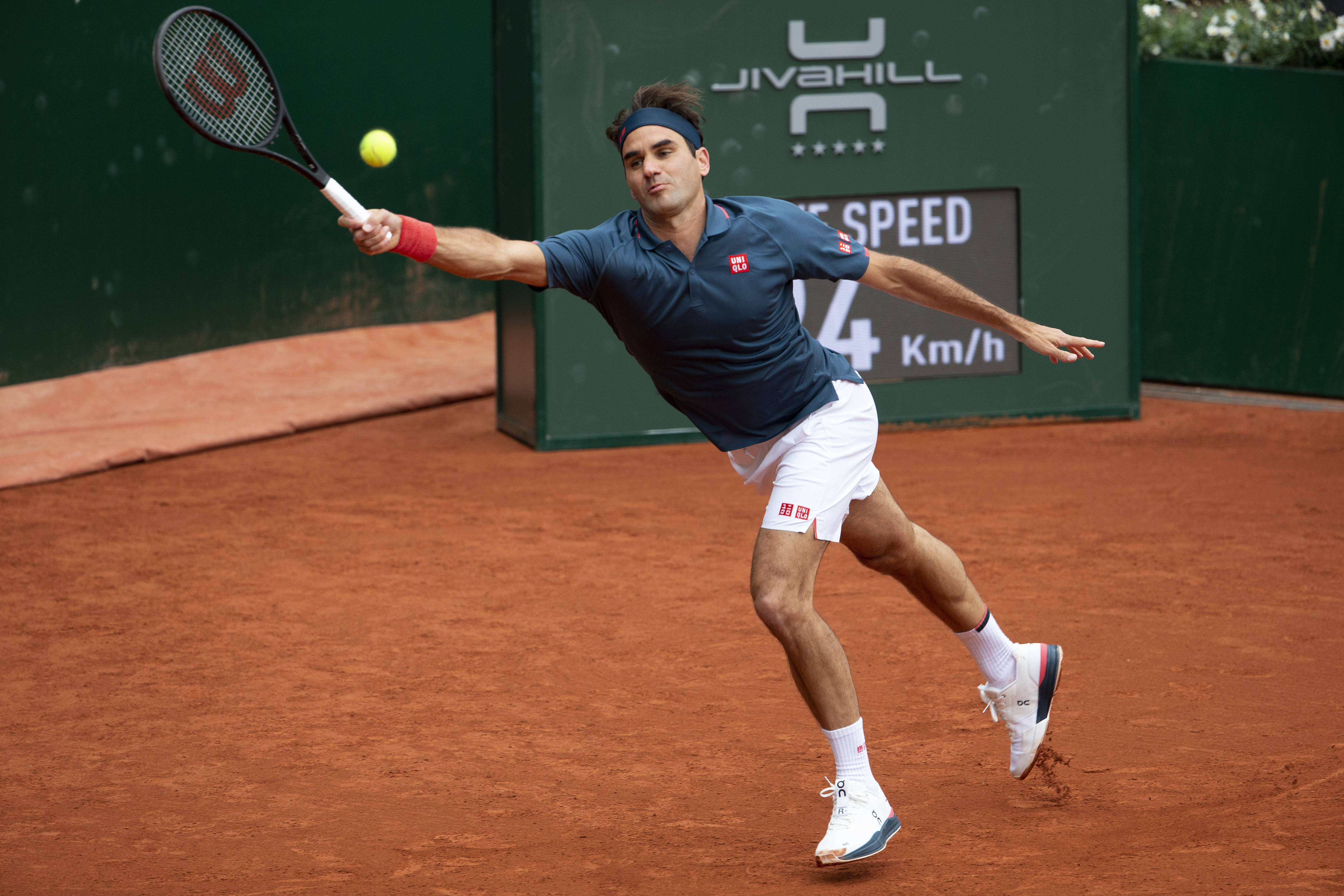 费德勒官方宣布重返赛场新规，法国队引发争议！再创辉煌时刻(费德勒2021法网战况)